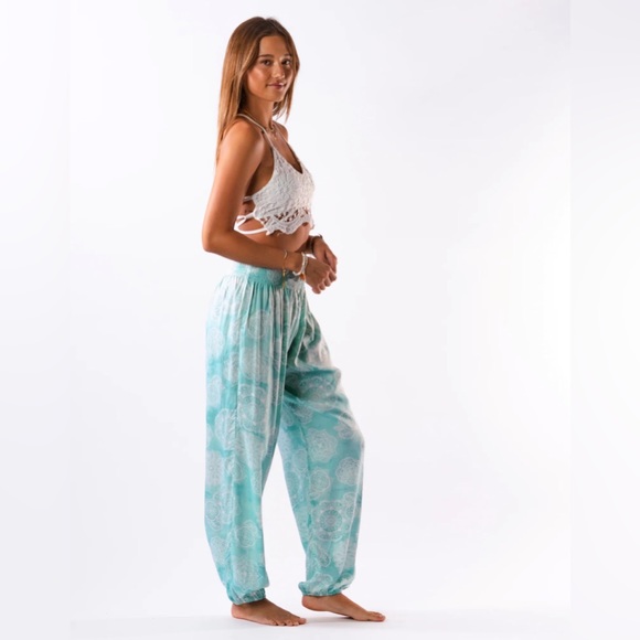 Boho Paisley Mandala Gypsy Chic Harem Pants NWT - Picture 3 of 7